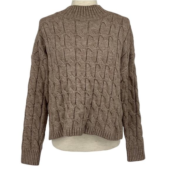 QED London Cable Knit Mock Neck Long Sleeve Sweater Oatmeal Size Medium Slit Hem - Picture 1 of 5